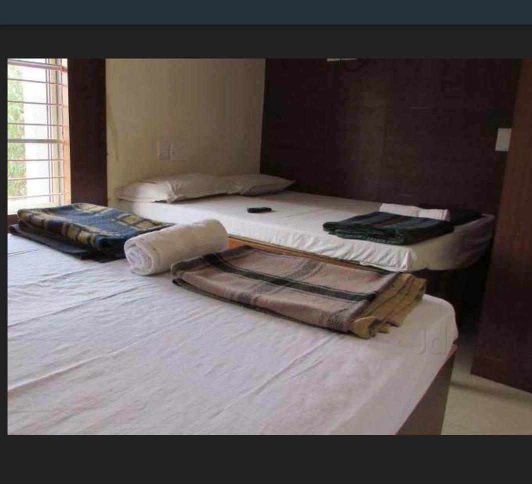 Hotel Dewans Residency マイソール エクステリア 写真
